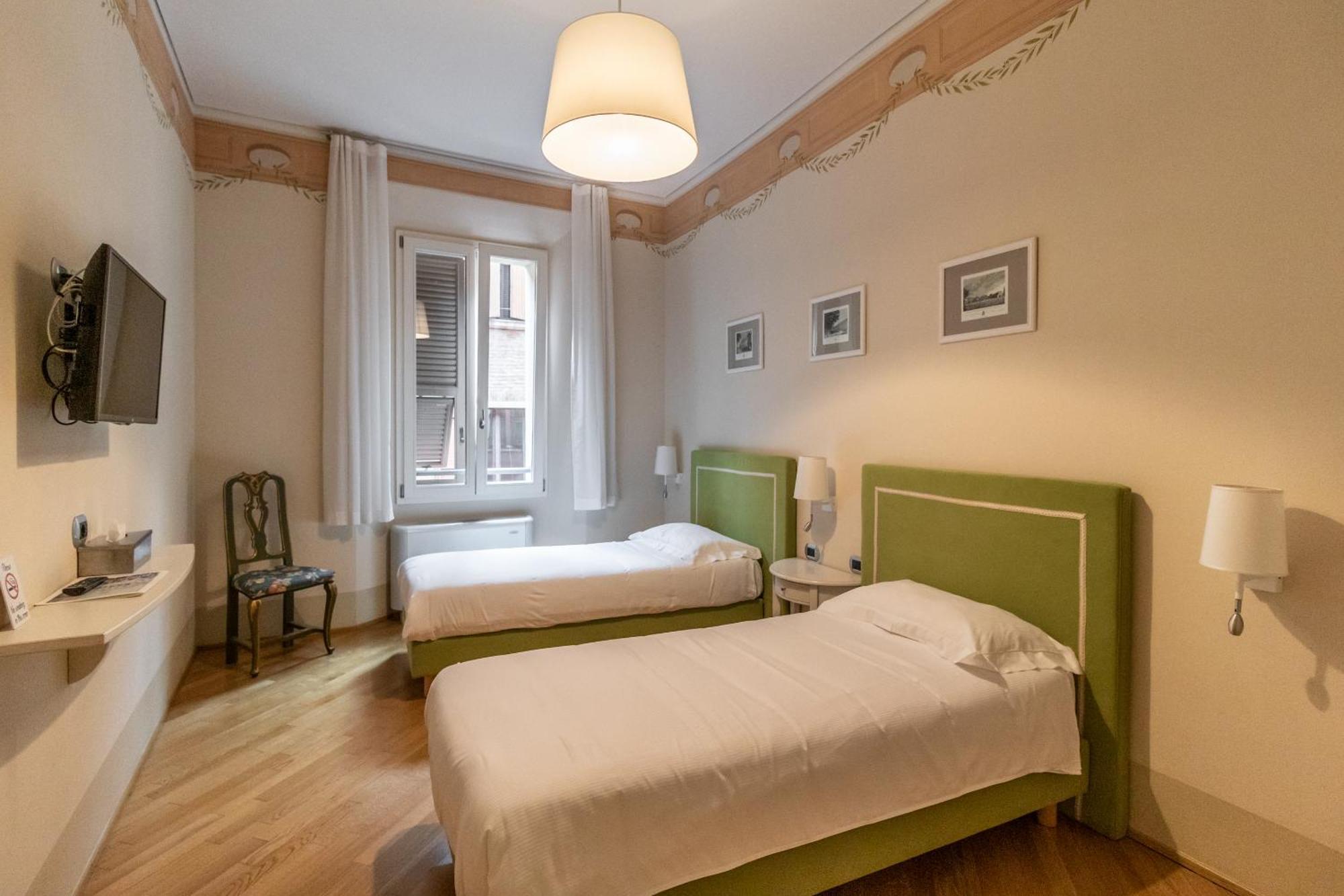 Casa Isolani Luxury Rooms Piazza Maggiore Bolonia Exterior foto