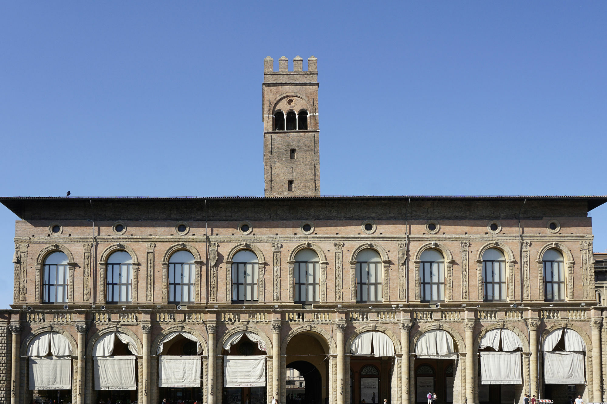 Casa Isolani Luxury Rooms Piazza Maggiore Bolonia Exterior foto