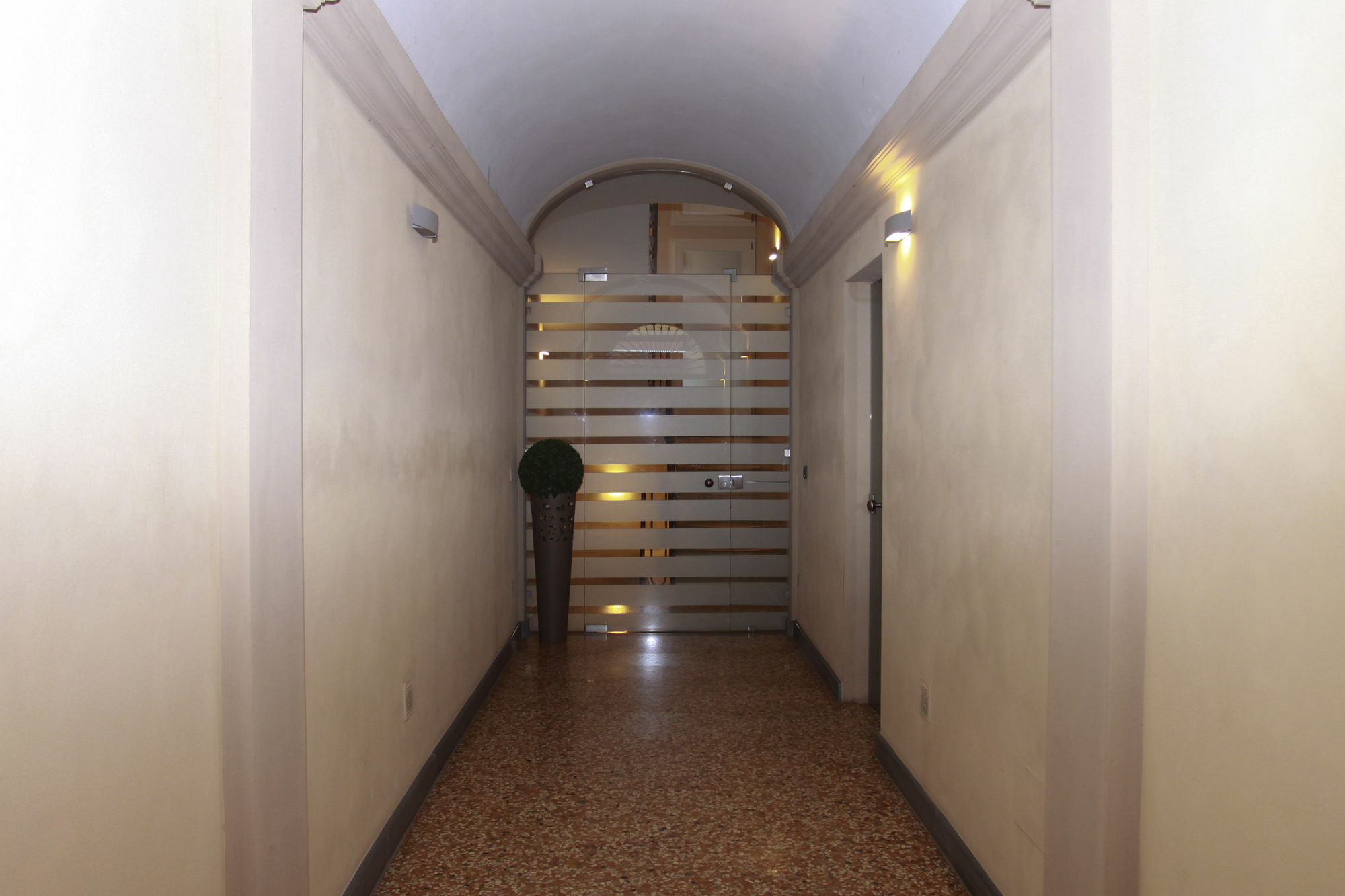Casa Isolani Luxury Rooms Piazza Maggiore Bolonia Exterior foto